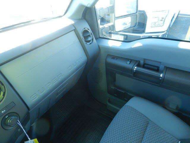 Ford F-350 Super Duty 2016 photo 14